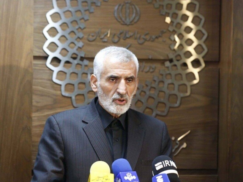 میراحمدی: زائرین اربعین حسینی مرز خسروی را در اولویت قرار دهند؛ مشکلی در تردد نداریم میراحمدی: زائرین اربعین حسینی مرز خسروی را در اولویت قرار دهند؛ مشکلی در تردد نداریم