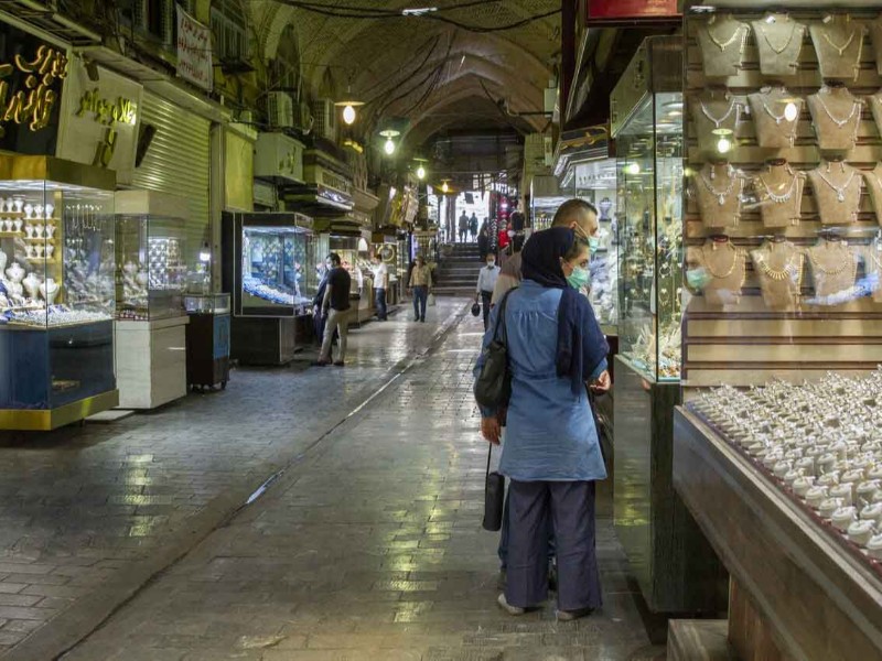 عوامل تأثیرگذار بر افزایش قیمت انس جهانی و رابطه آن با قیمت ارز و بازار طلای داخلی عوامل تأثیرگذار بر افزایش قیمت انس جهانی و رابطه آن با قیمت ارز و بازار طلای داخلی