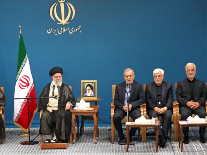 رئیس جمهور برای انتخاب وزیران با من مشورت کردند/ حتماً به میان مردم و به سفرهای استانی بروید رئیس جمهور برای انتخاب وزیران با من مشورت کردند/ حتماً به میان مردم و به سفرهای استانی بروید