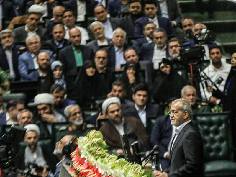 بودجه براساس تعهدات به مردم نوشته شده است