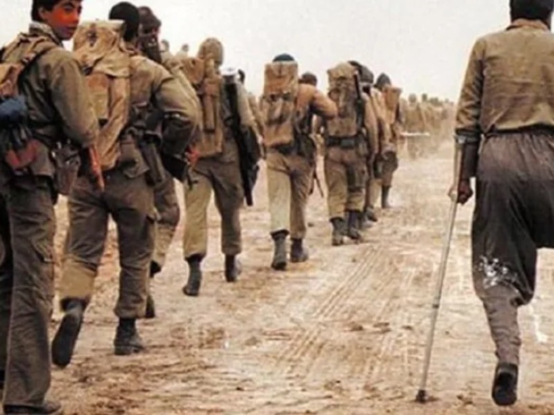 دفاع مقدس مایه سربلندی ایرانیان است