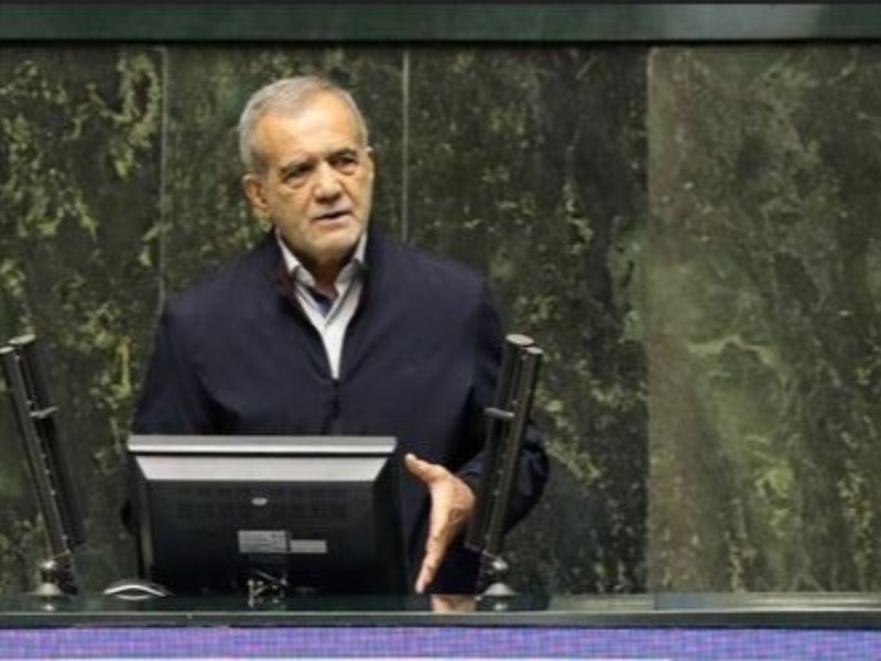 متوسط افزایش حقوق در بودجه سال آینده ۲۸ درصد است/به بانک ها کمک مالی کردیم