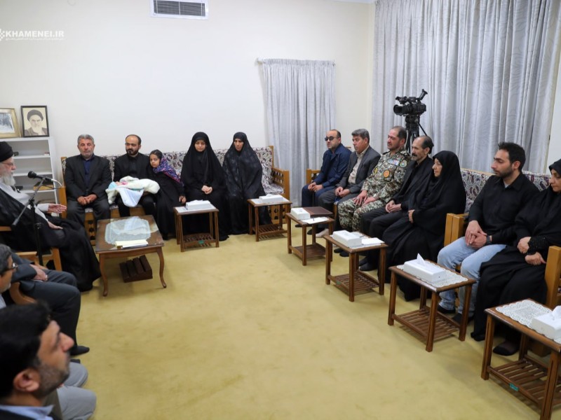 رهبر انقلاب: شهادت عزیزان پدافند هوایی، برجسته و مهم است
