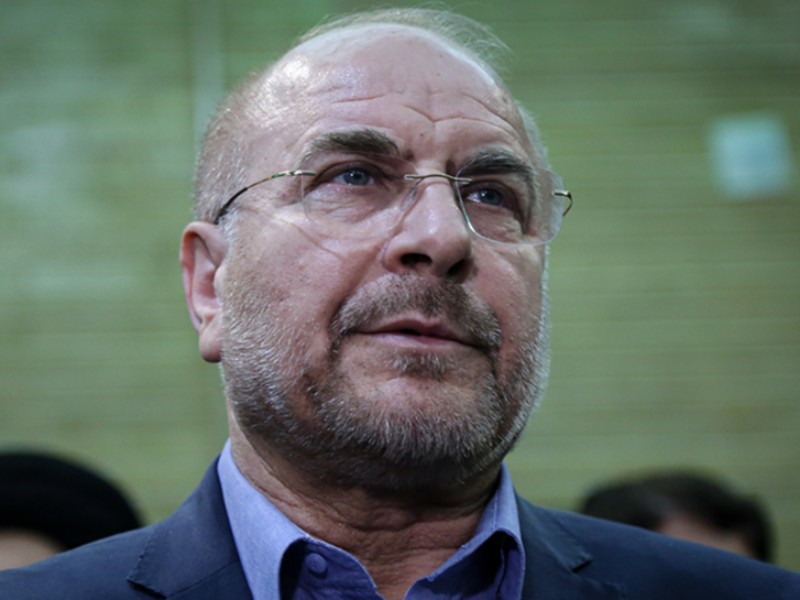 مکلفیم در سطح مسئولیت خود به جایگاه پرستاران توجه کنیم مکلفیم در سطح مسئولیت خود به جایگاه پرستاران توجه کنیم