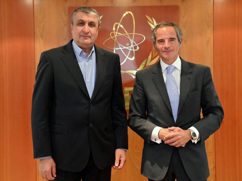 نشست خبری مشترک اسلامی و گروسی آغاز شد