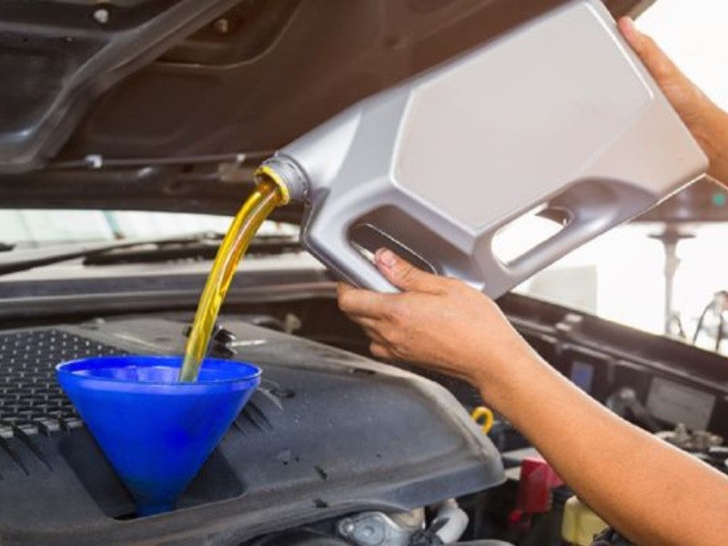 استمرار مشکلات تعویض روغنی‌ها در کرمانشاه