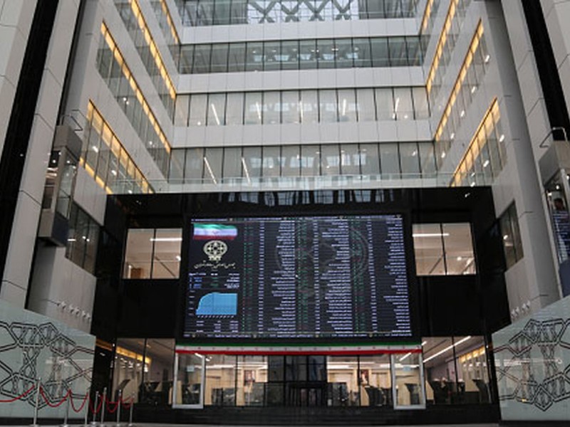 بورس ۶ دی ۱۴۰۴/ فتح قله تاریخی ۴.۱ میلیون واحدی با ورود ۲۵۰۰ میلیارد تومان پول حقیقی بورس ۶ دی ۱۴۰۴/ فتح قله تاریخی ۴.۱ میلیون واحدی با ورود ۲۵۰۰ میلیارد تومان پول حقیقی