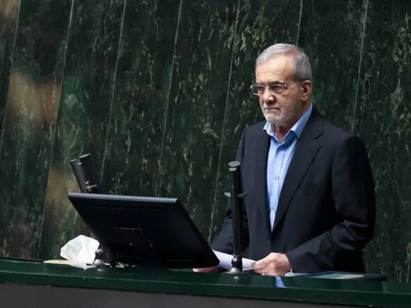 پزشکیان برای دفاع از بودجۀ ۱۴۰۵ به مجلس رفت پزشکیان برای دفاع از بودجۀ ۱۴۰۵ به مجلس رفت