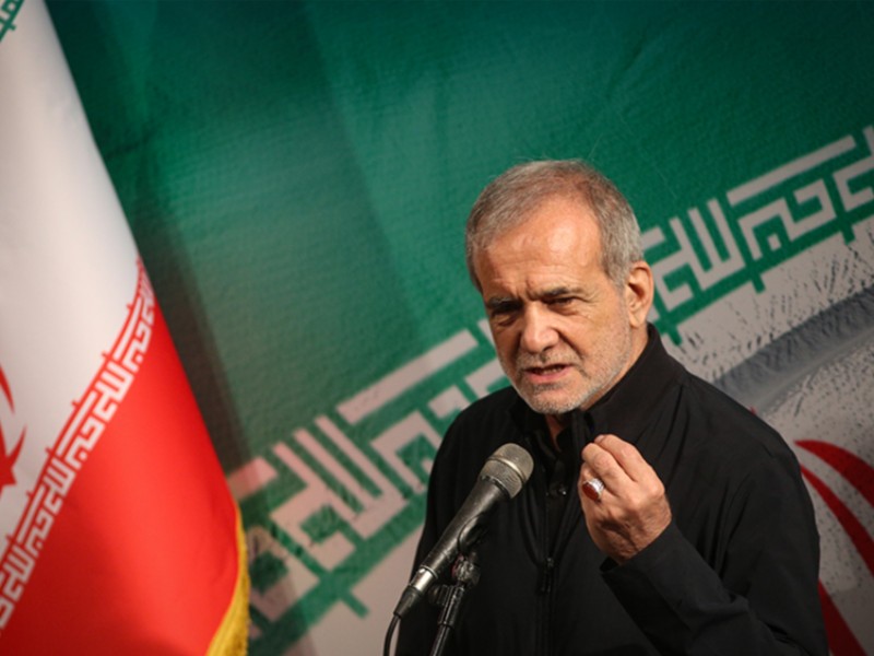 باید به هر شکلی که شده مشکل معیشت مردم را حل کنیم باید به هر شکلی که شده مشکل معیشت مردم را حل کنیم