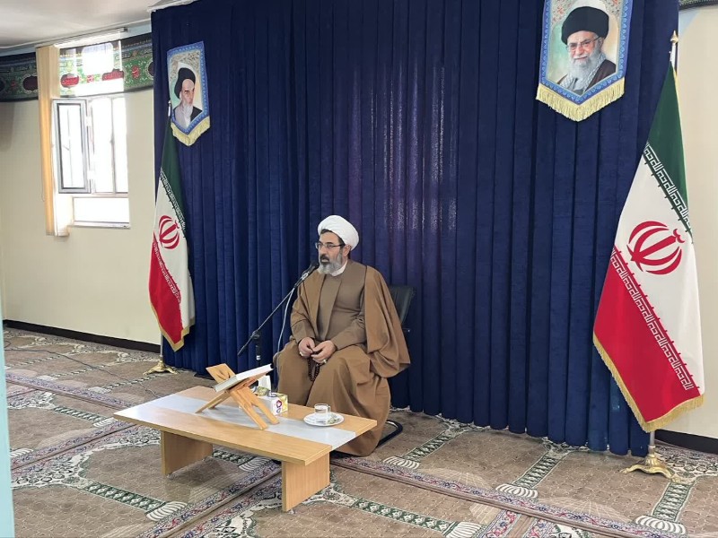 نسل جوان باید با واقعیت‌های کشور و دستاوردهای انقلاب آشنا شود