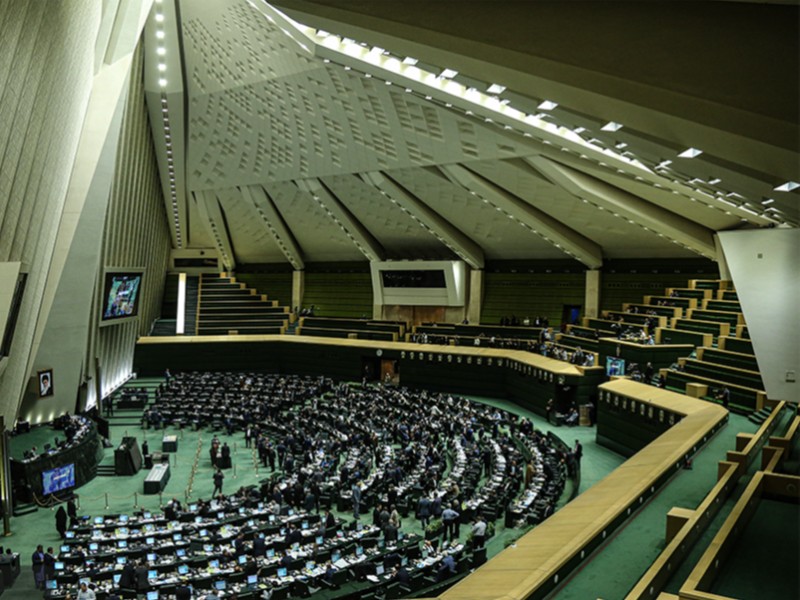 ۱۶ وزیر برای ارائه گزارش و پاسخ به نمایندگان به کمیسیون‌های مجلس می‌روند