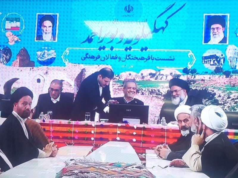 با کار جهادی و ایثارگری بر مشکلات کشور غلبه خواهیم کرد با کار جهادی و ایثارگری بر مشکلات کشور غلبه خواهیم کرد